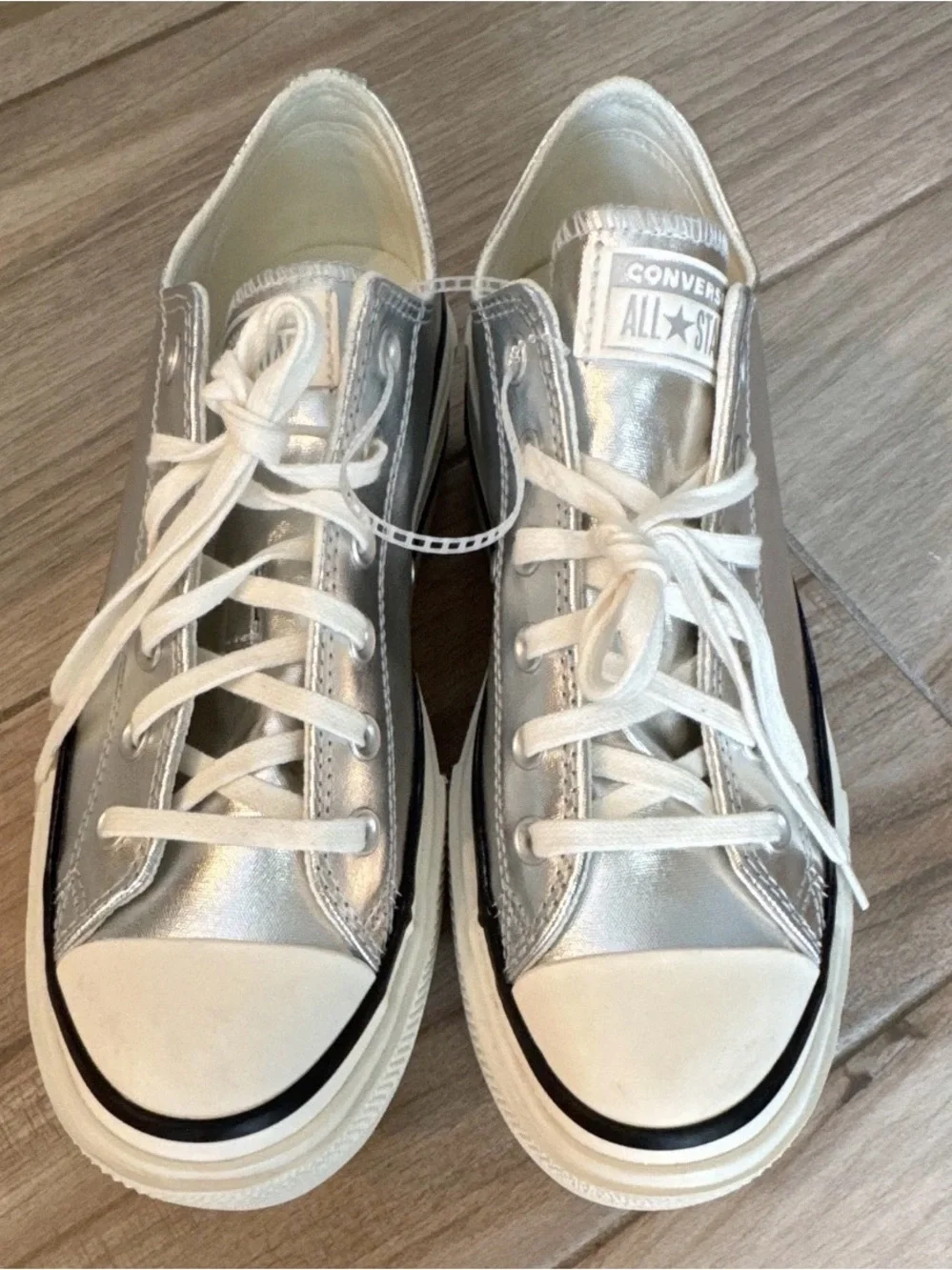 Converse Chuck Taylor All Star Low Top Lace-Up Platform Sneakers  Size 10W/8M
